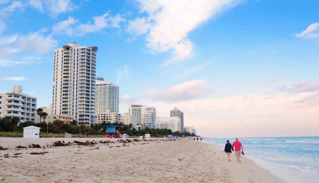 10 Places to Explore the Best Nightlife in Florida (2023 Update)